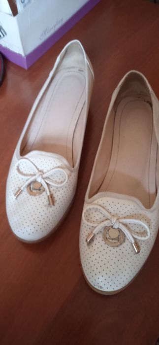 Туфли женские осенние на сплошной платформе,застёжки на липучках,Белые