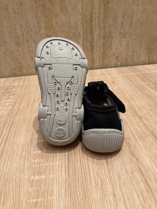 Детски обувки/пантофи