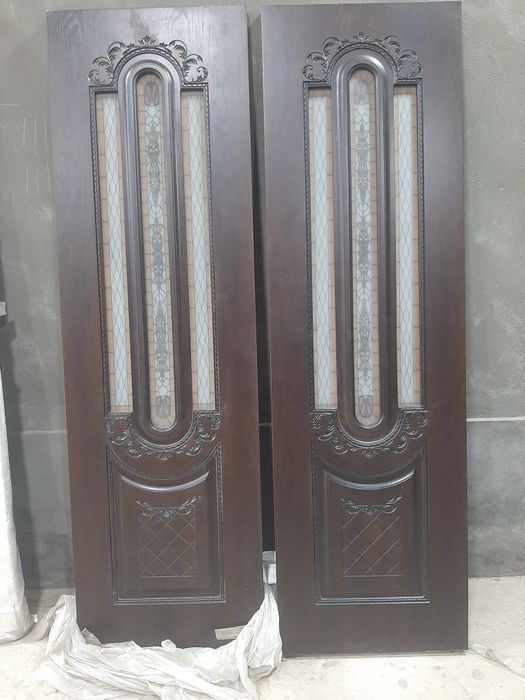 Двери двойной распашной двери