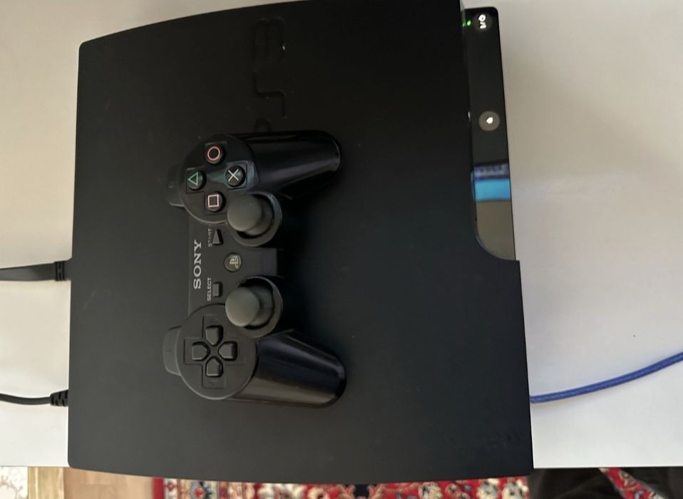 Ps3 sotiladi + bonuslari  bilan.