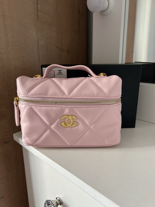 Сумка Chanel, новый с коробкой.