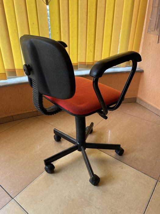 Детски офис стол за бюро