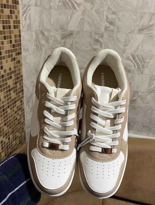 Продам новые кеды