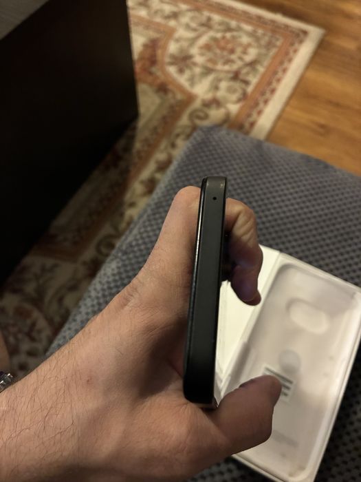 Nothing 2a в добро състоание