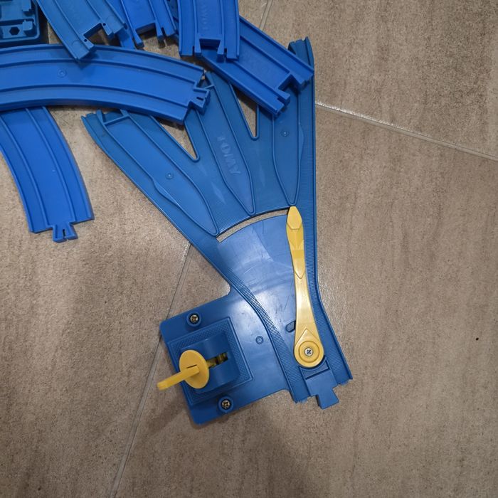 Релси за влакче "Томас и приятели"/Thomas and friends. 119 бройки.