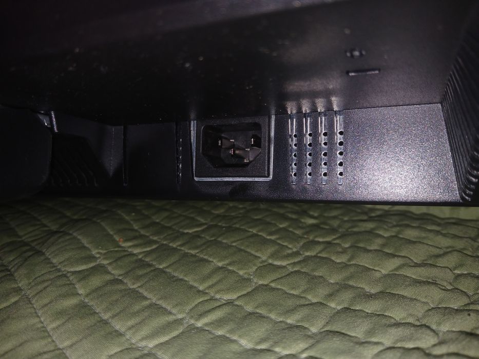 Маниторот компании PHILIPS