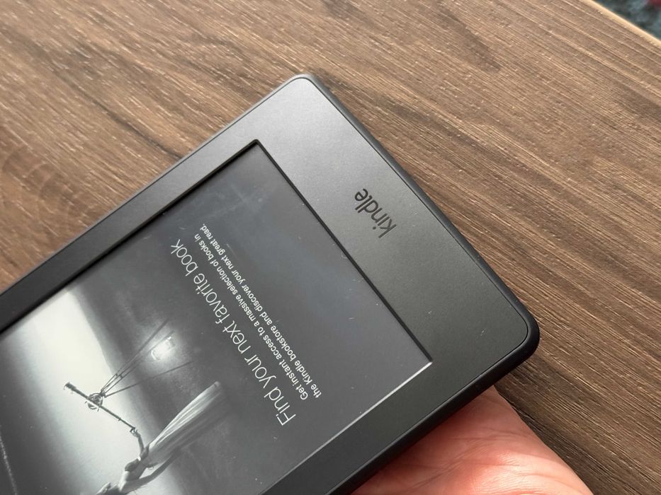 Amazon Kindle Paperwhite 3 (7th Generation) - Stare excelentă!