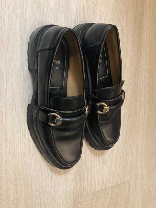 Стилни черни лоуфъри Zara, размер 39