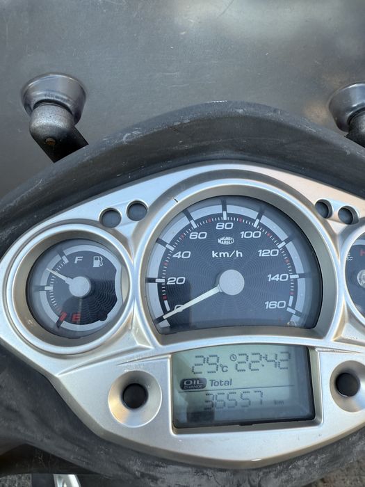 Maxi scuter Yamaha xcity 250