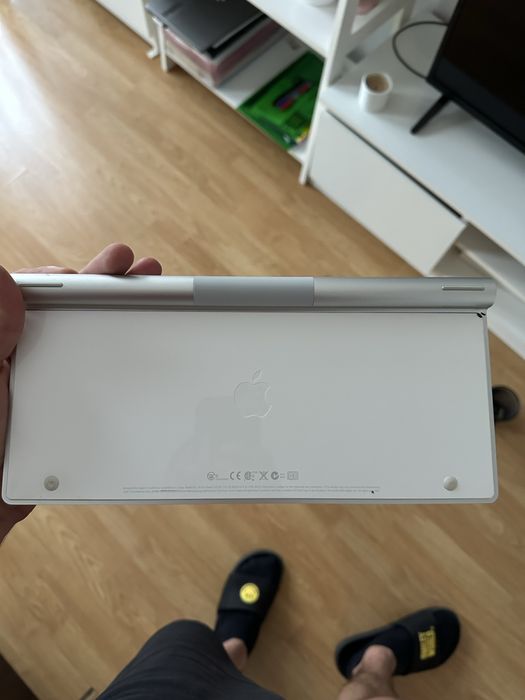 Tastatura Wireless Apple, Model A1314, Bluetooth, Aluminiu qwerty