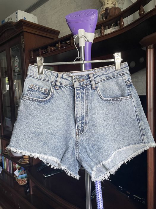 Продам светлые брючки