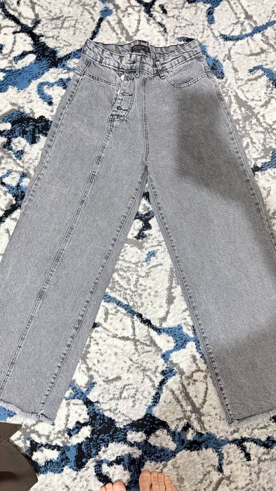 Темно коричневое тёплое пальто, брюки