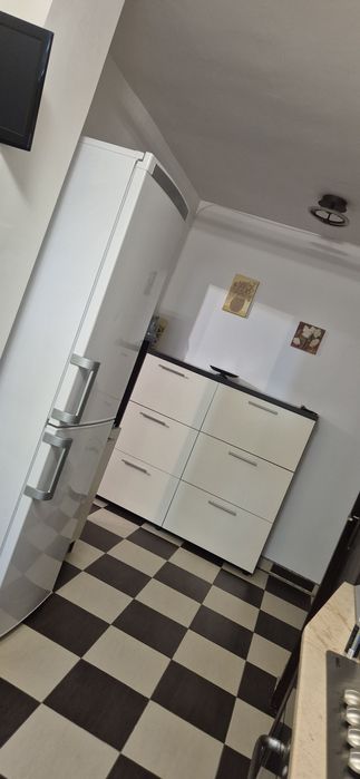 Închiriez apartament 2 camere