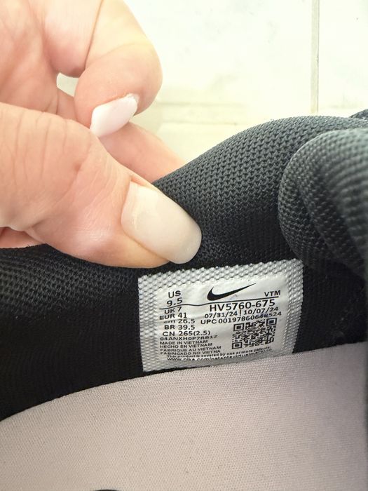 NIKE AIR MAX HV 5760-675