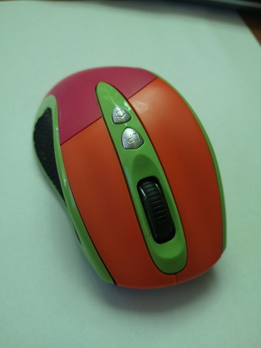 Mouse Hama wireless  7 butoane: right, left click, roata, dpi