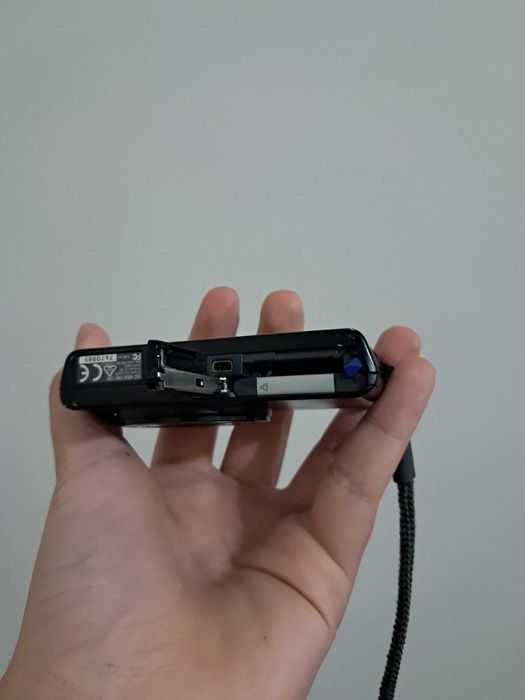 Sony Cyber-shot DSH-W830.