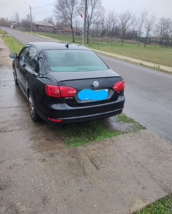 Vând VW JETTA DIN 2011
