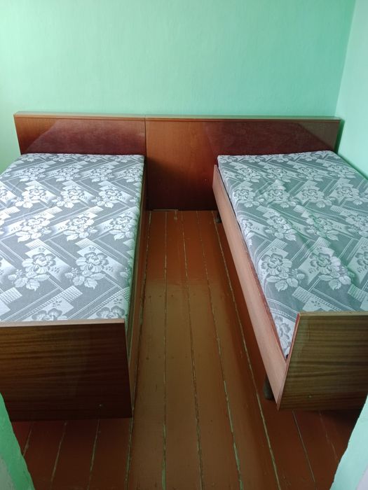 Гарнитур спальный