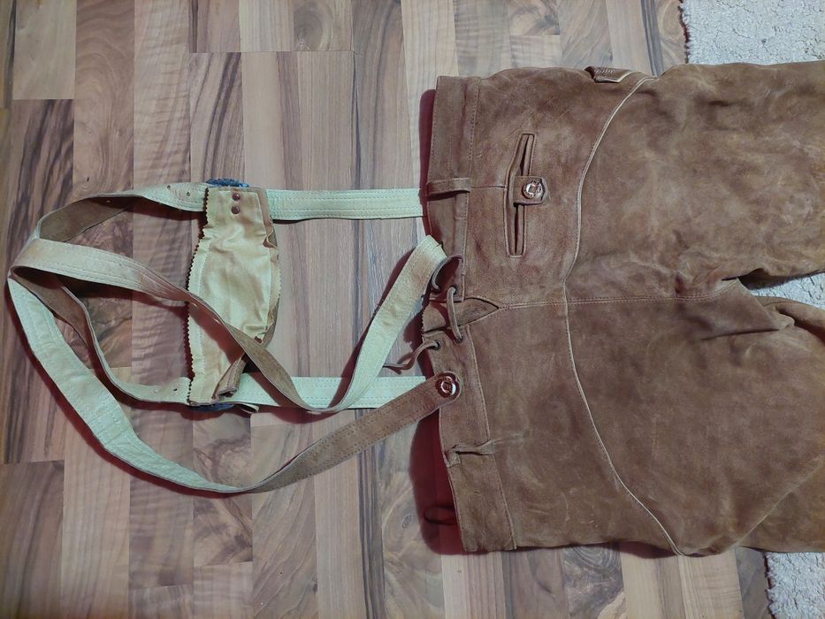Pantaloni bavarezi,piele intoarsa,mărime 60,maro deschis