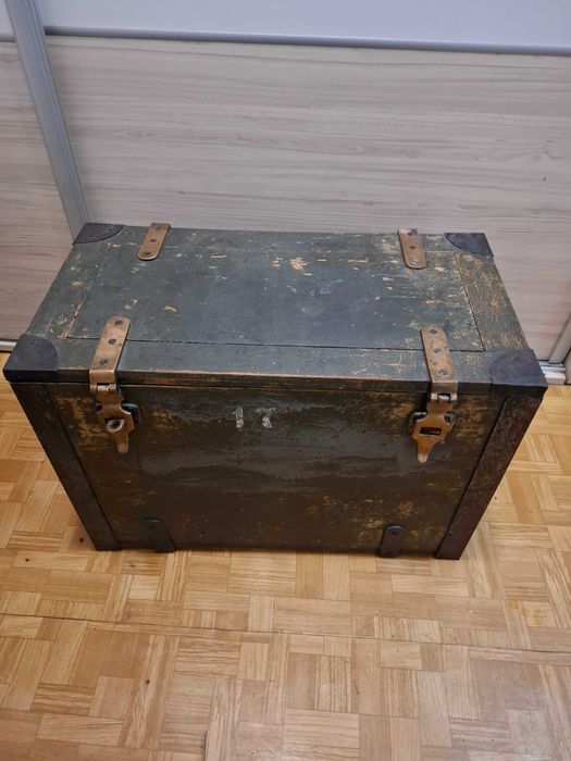 Стари дървени сандъци