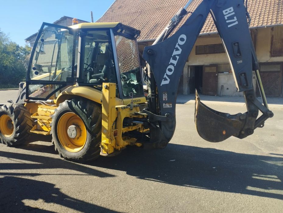 Buldoexcavator Volvo BL 71