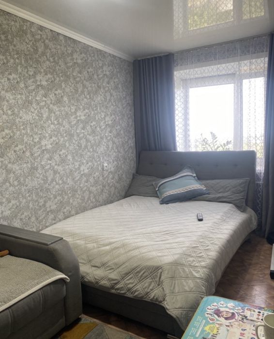 Двухспальная кровать