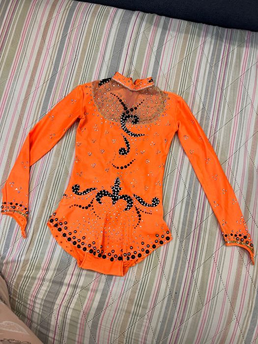 Трика за художествена гимнастика