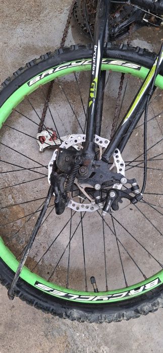 Vand bicicleta brcycles