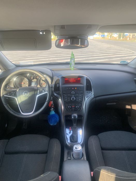 Opel Astra j automat