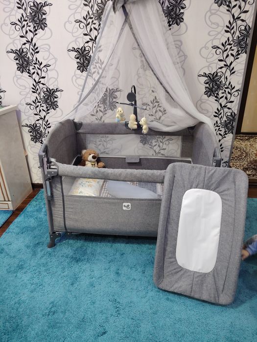 Yangi kravatcha sotiiladi bolacham yotmagani uchun sotomiz