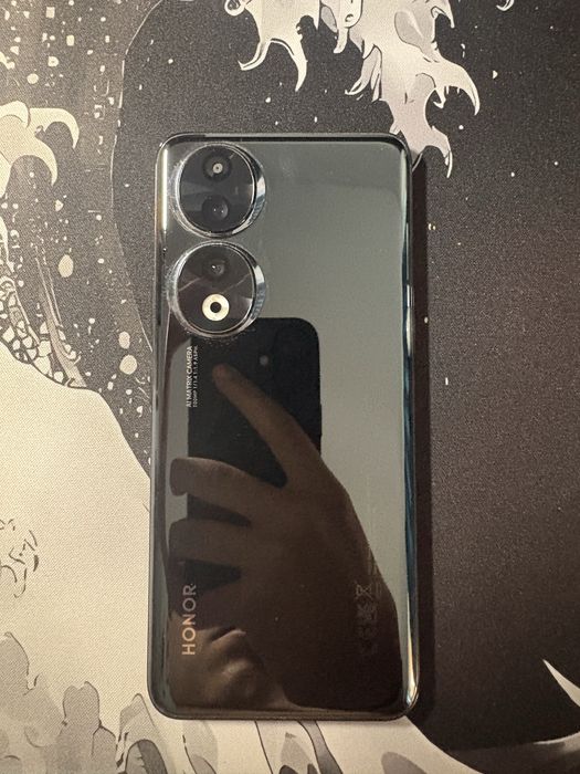 Telefon Honor 90