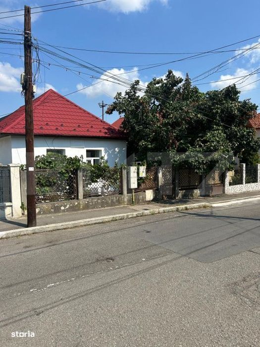 Casa pe calcan 39mp, teren 127mp, la pret de apartament, Gruia
