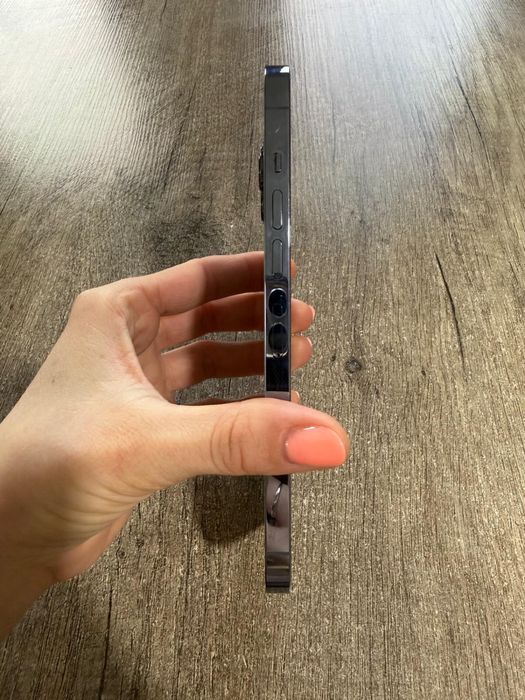 Iphone 13 pro max cu cutie si incarcator cumparat de nou