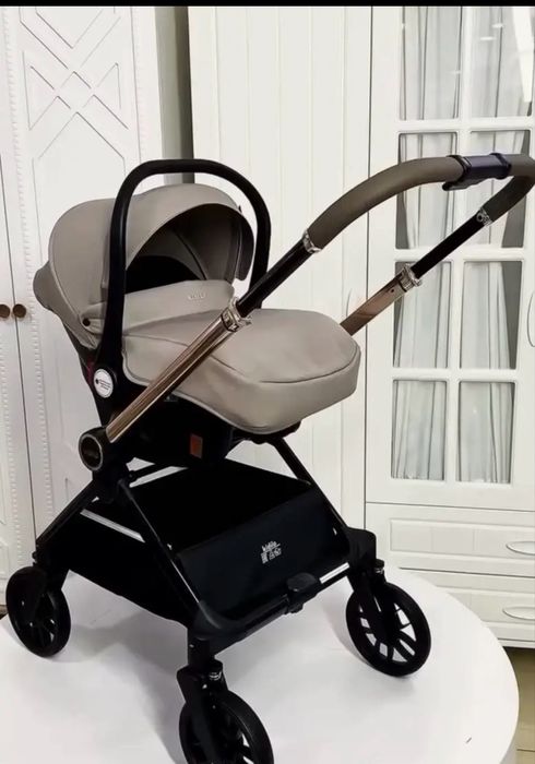 Продам коляску Kidillo D900 3в1