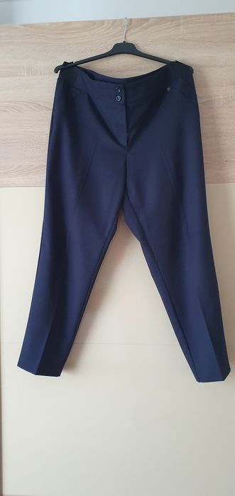 Pantaloni de stofă pentru damă, subțiri  de vară, stare perfectă,mărimea 48