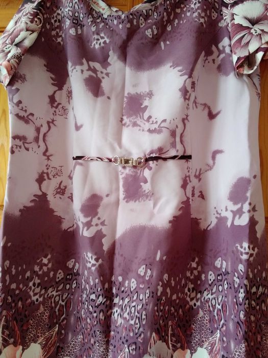 Официална рокля.