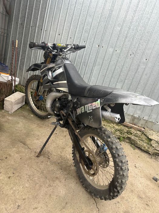 Vând cross Rieju 125 cc