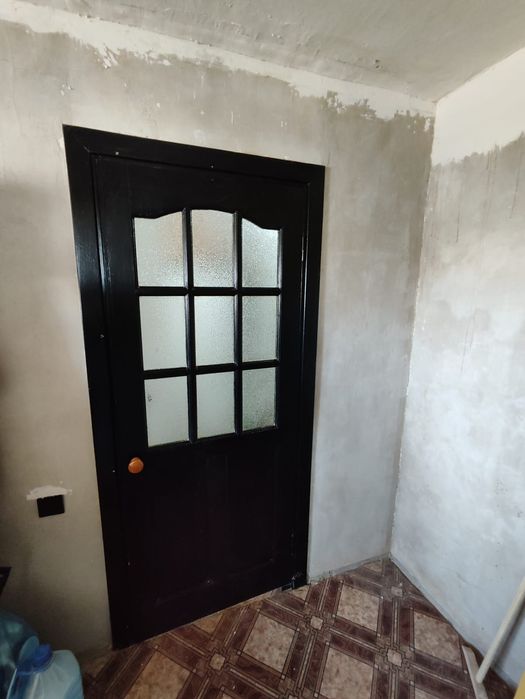 Двери входные и межкомнатные