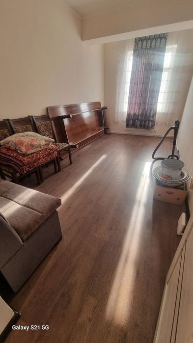 Nurafshonda dom sotiladi