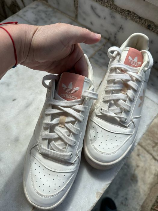 Дамски маратонки Adidas Forum bold white blush 39.1/2