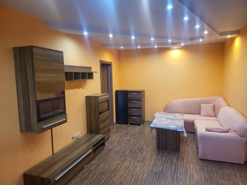 Дава се под наем Двустаен апартамент в София, Люлин 6 - 60 кв.м за 430 € - Снимка #1