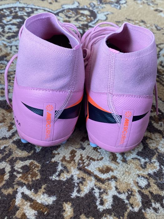 Продавам обувки Nike обувки ZM SUPERFLY 10 ACAD FG