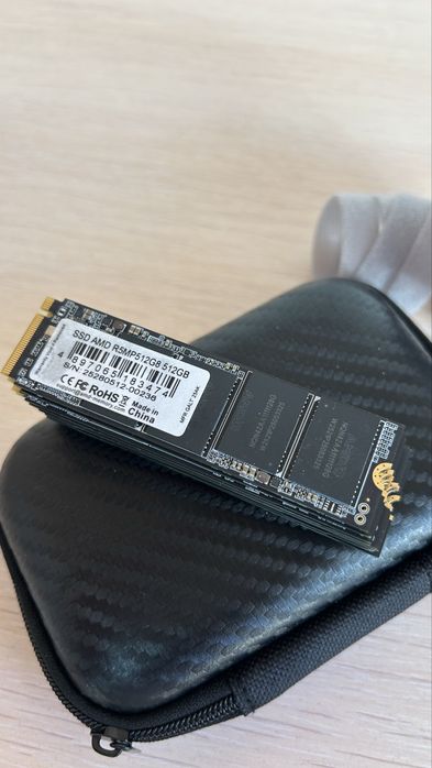SSD AMD R5 512 GB  M2, Sata SSD