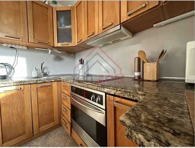 Дава се под наем Тристаен апартамент в Варна, Генералите - 100 кв.м за 663 € - Снимка #1