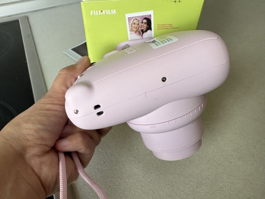 Instax mini 12 фотоапарат