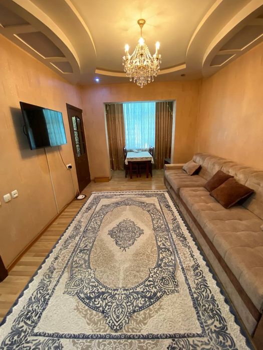 Метро М.Улугбек 3-х комнатная ЧИЛОНЗОР-2 квартал (мебель и  техника)