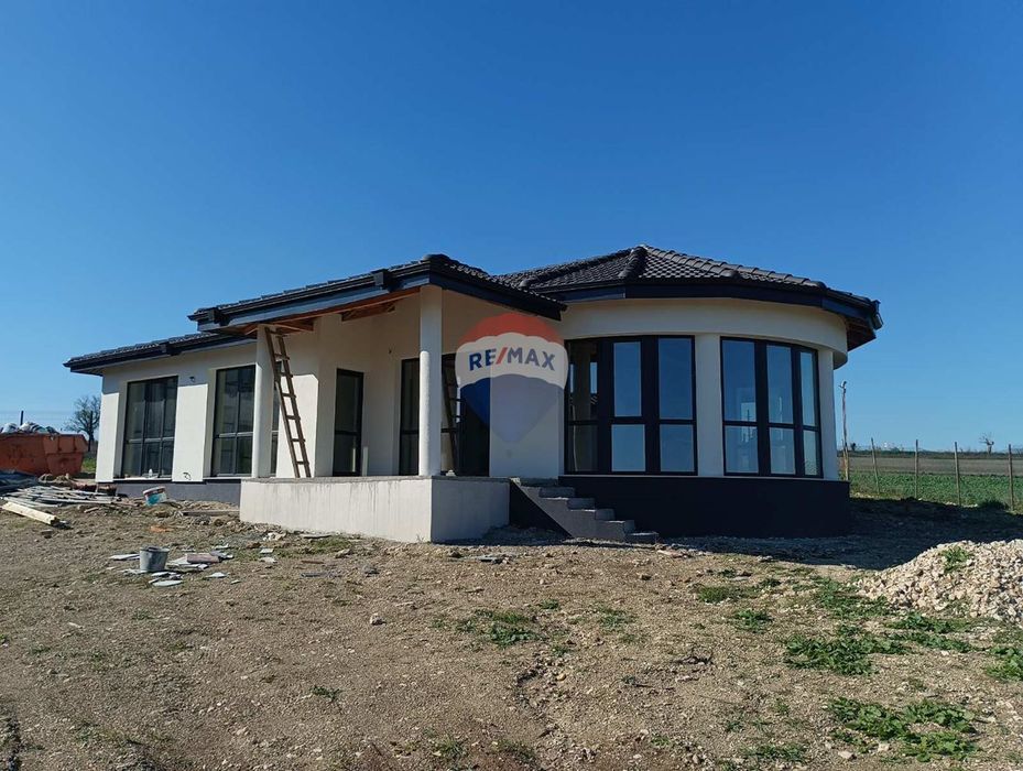 Нова къща в обл.Варна, с.Кичево, НН