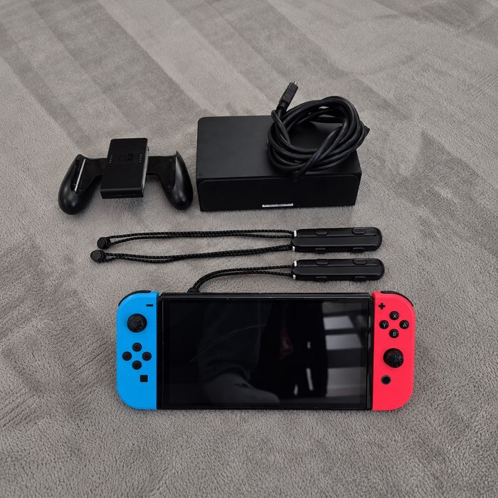 Nintendo Switch V1 + док-станция