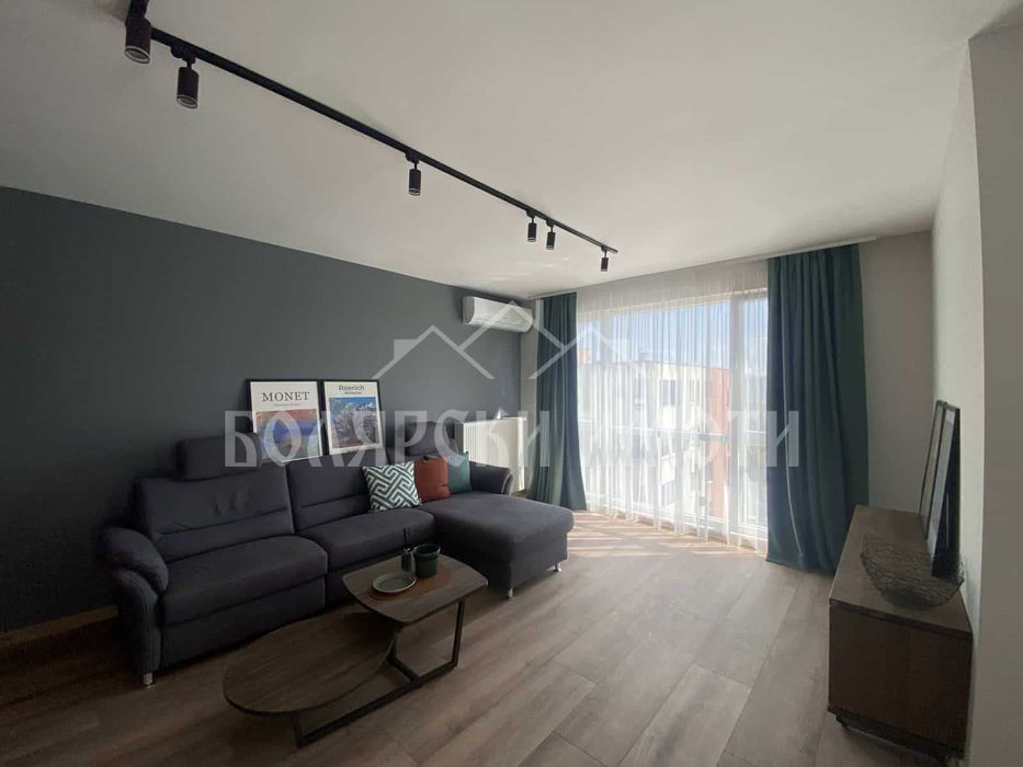 Продава се Тристаен апартамент в Велико Търново, Акация - 136 кв.м за 1912 €/кв.м - Снимка #3