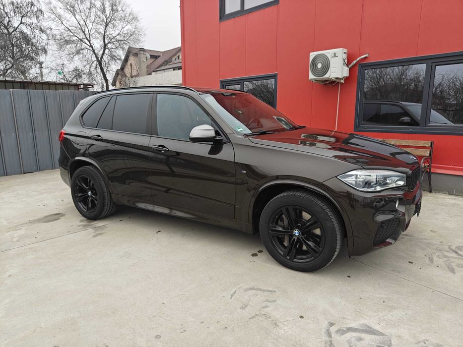 BMW X5 M50d, intretinut exemplar